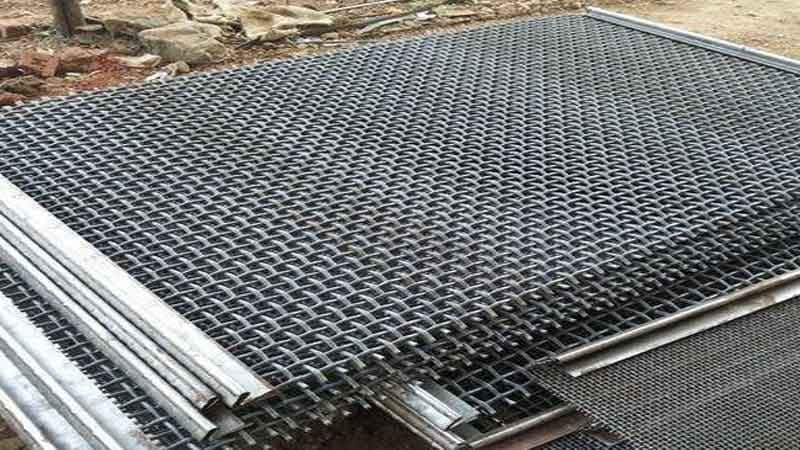 Vibrating Screens